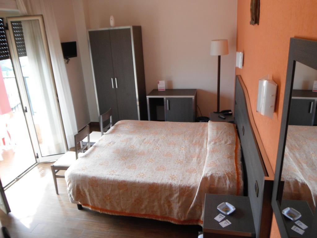 Hotel Renato 세스토 산 지오반니 객실 사진